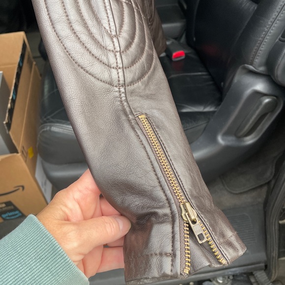 Leather jacket!! - Picture 3 of 6